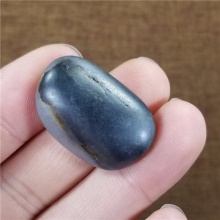 琪玉轩和田玉细腻油润黑白天分明青花手链籽料10.2克