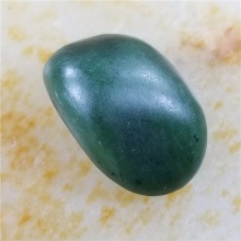 琪玉商城和田玉细腻油润完整好型稀少罕见正宗菠菜绿碧玉籽料6.5克，玉友已结缘0506！