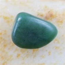 琪玉商城和田玉细腻油润完整好型稀少罕见正宗菠菜绿碧玉籽料7.8克