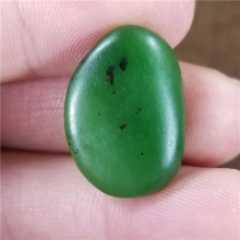 琪玉商城和田玉细腻油润完整好型稀少罕见正宗菠菜绿碧玉籽料5.2克