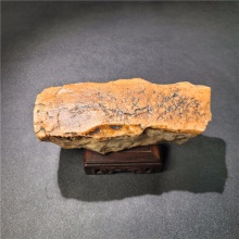 新疆大漠戈壁黑油皮鸡油黄沙漠漆戈壁玛瑙天然玩料摆件1572.3克