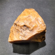 新疆大漠戈壁黑油皮鸡油黄沙漠漆戈壁玛瑙天然玩料摆件1008克