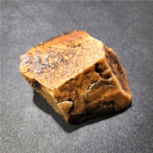 新疆大漠戈壁黑油皮鸡油黄沙漠漆戈壁玛瑙天然玩料摆件383.8克