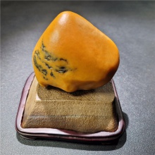 新疆大漠戈壁鸡油黄沁沙漠漆戈壁玛瑙天然玩料摆件490.6克