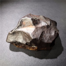 新疆大漠戈壁黑油皮鸡油黄沙漠漆戈壁玛瑙天然玩料摆件2750克