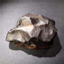 新疆大漠戈壁黑油皮鸡油黄沙漠漆戈壁玛瑙天然玩料摆件2750克