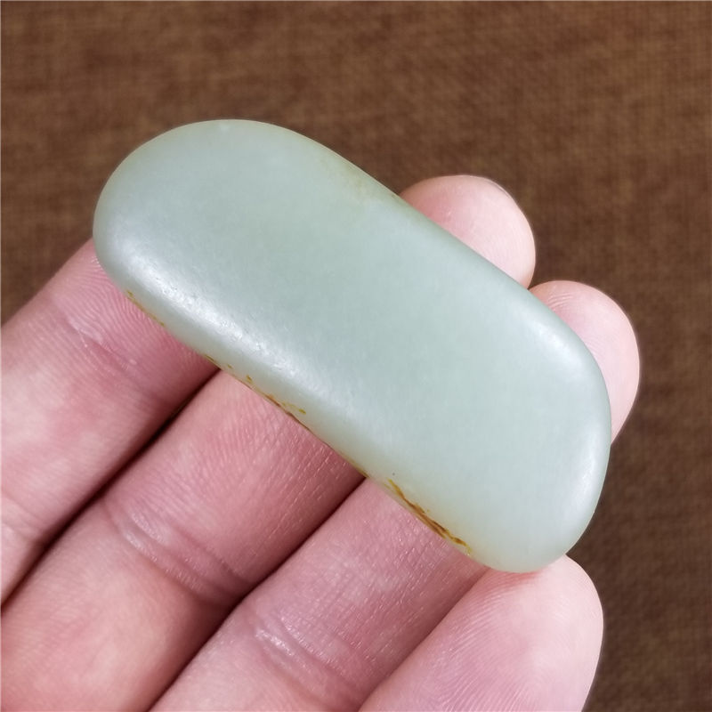 琪玉商城和田玉细腻完整一口气撒金皮青白玉籽料28.5克