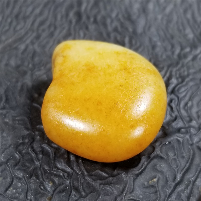 琪玉商城和田玉细腻油润鸡油黄沁籽料10克