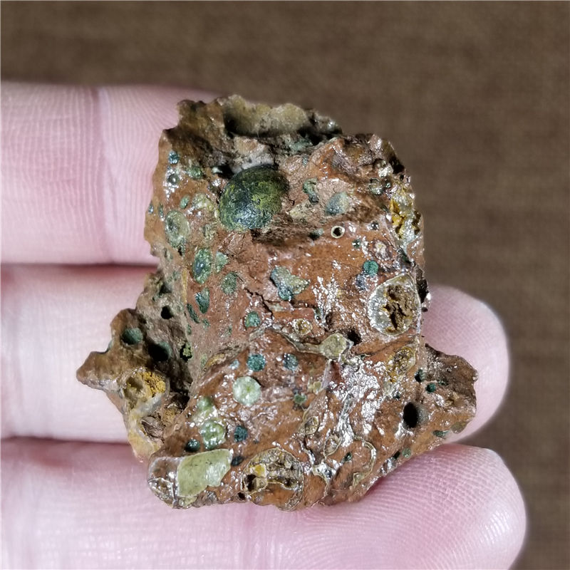 新疆大漠戈壁奇石阿拉善财富石玛瑙矿标摆件18.2克